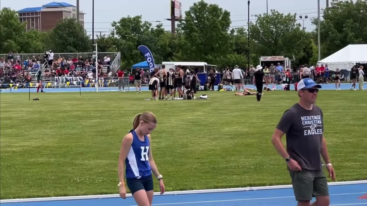 2025 Indiana Middle School co-ed 4x400 championship race won by Zionsville West Middle School. 