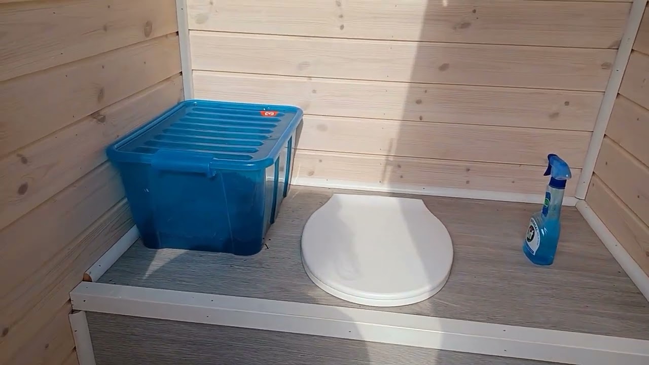POLJSKI WC U PRIRODI