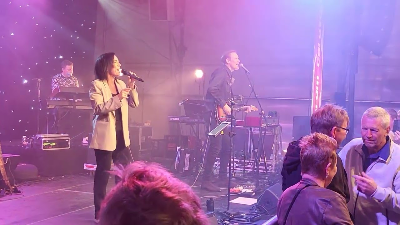 September, danselåt  Hanne Mette Band på Elverum caravansenter Caravanfestivalen Dansnytt Vigdis Øie