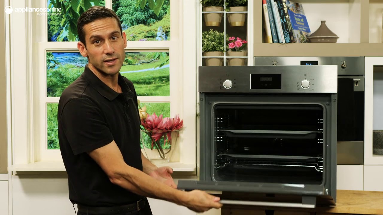 Bosch HBF133BS0A 60cm Serie 2 Electric Built In Oven
