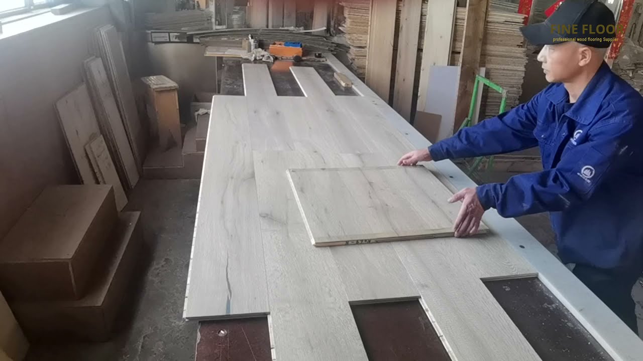 DD grade solid 3 ply oak flooring