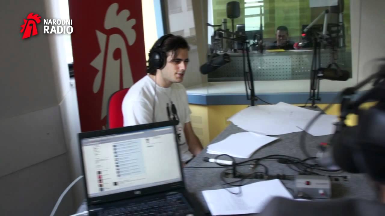 Stjepan Hauser virtuoz u davanju autograma | Glazbeni show Dalibora Petka | Narodni radio 2011