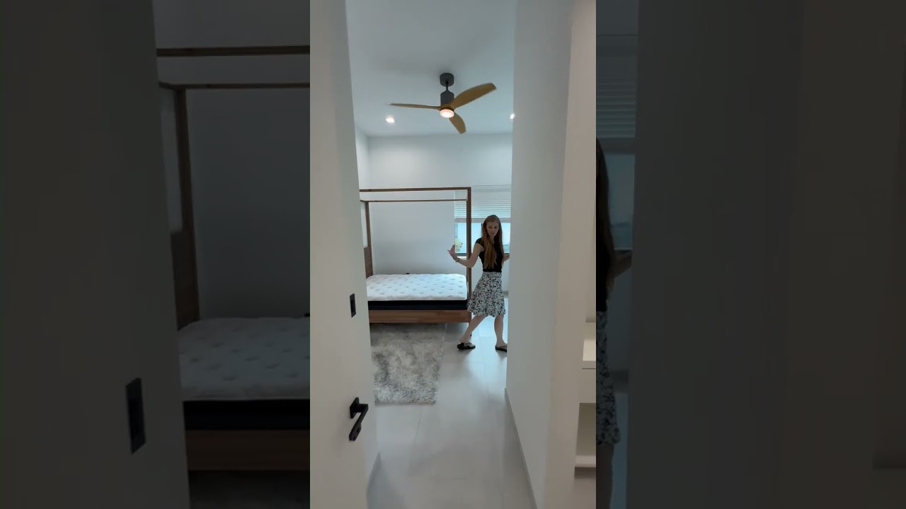 iCube Home - Direct GULF Access in Cape Coral, Florida - so Modern!