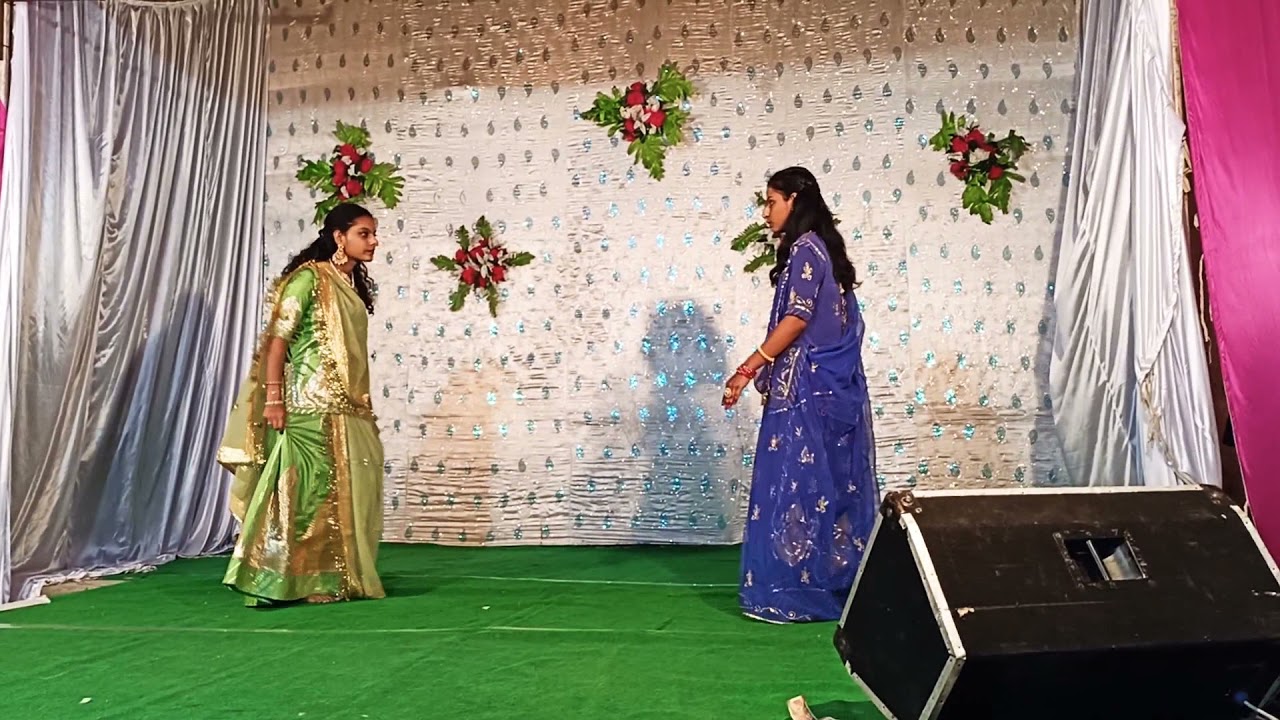 Railghadi rajasthani song. Rajputi dance video.