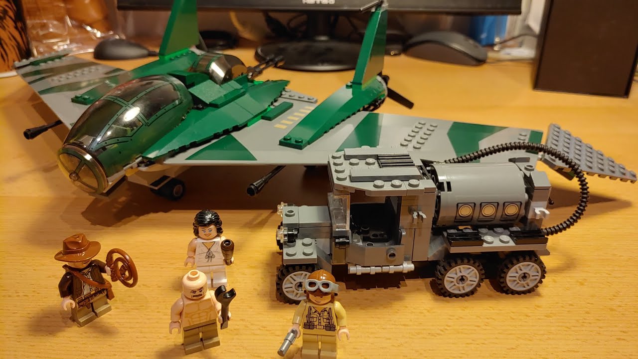 I built LEGO® Indiana Jones set 7683: Fight on the Flying Wing