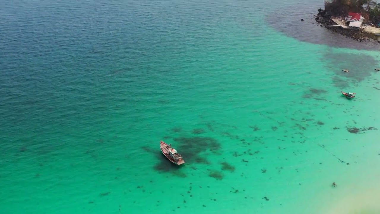 H&ograve;n Mấu island thru my drone |  Hon Mau - Nam Du - Việt Nam trip 2023