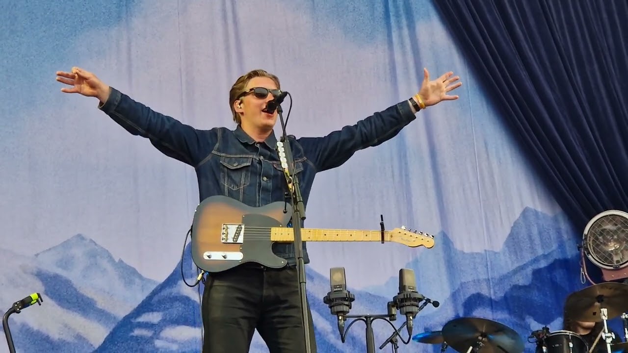 George Ezra - Green, Green Grass LIVE @ Concert At Sea 2023
