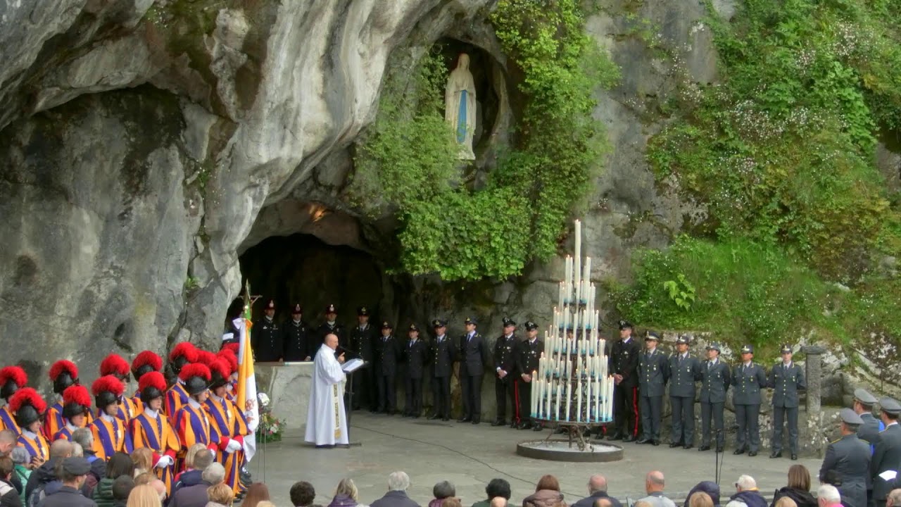 Procession eucharistique de Lourdes - May 24, 2024