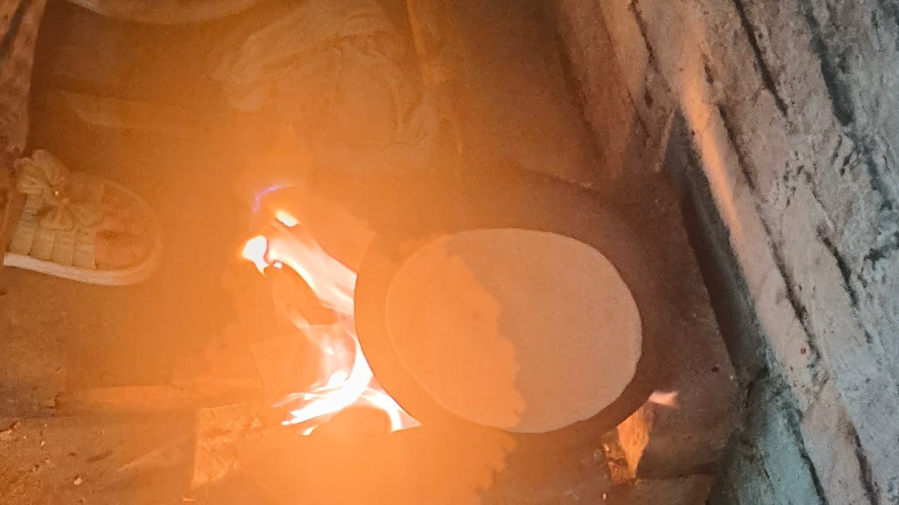 garam garam roti..chulah pr