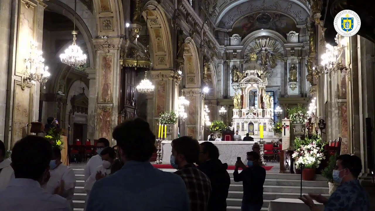 [En Vivo] Ordenación sacerdotal y de diácono en tránsito desde la Catedral de Santiago