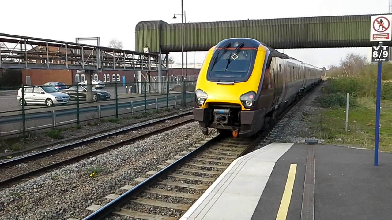 Trains at: Burton-On-Trent, 8/04/15