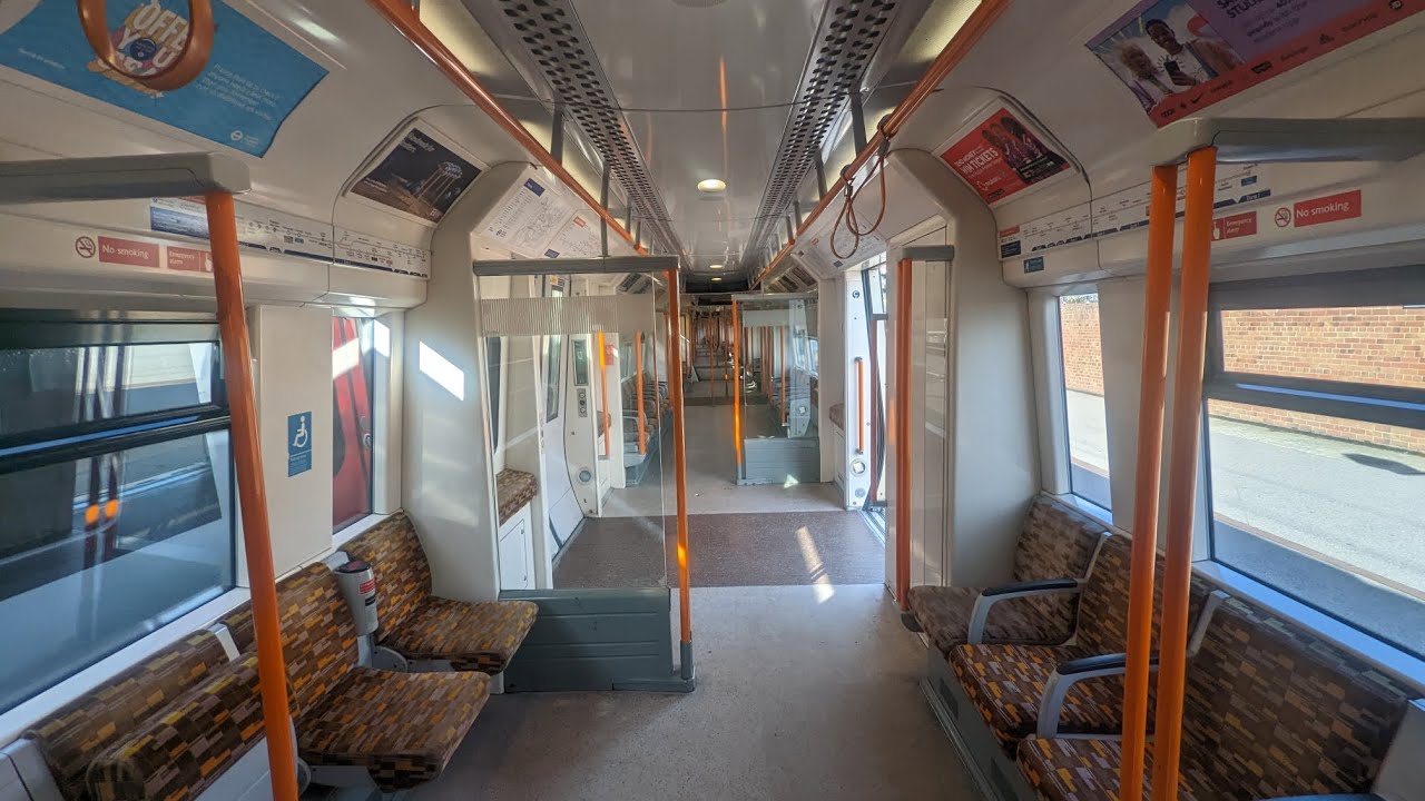 London Overground full journey Stratford to Clapham Junction 17/10/2022