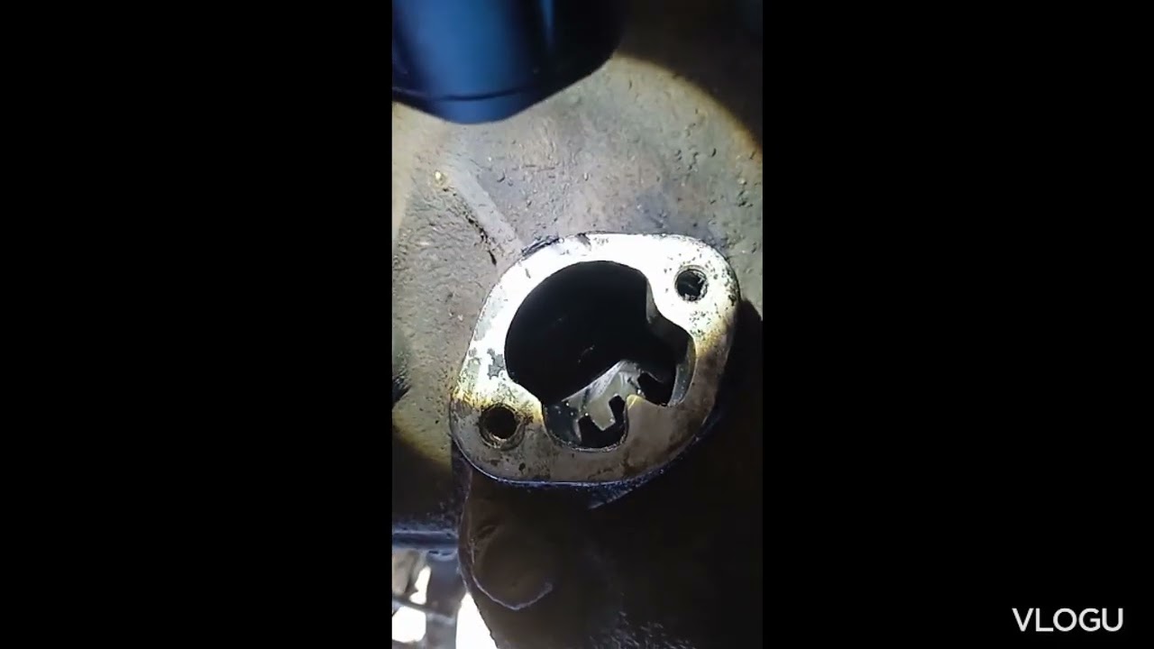 how to full out injection pump of 4BE1 Isuzu engine.without taking out of timing cover