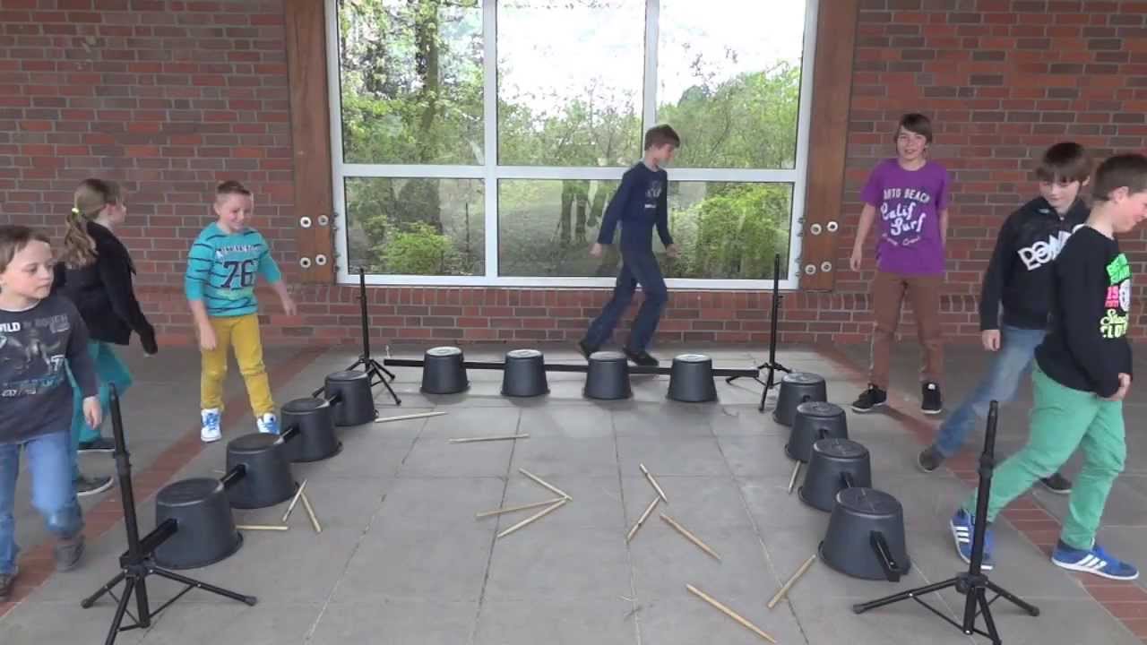 bucket-drums (Eimerschlagzeug)