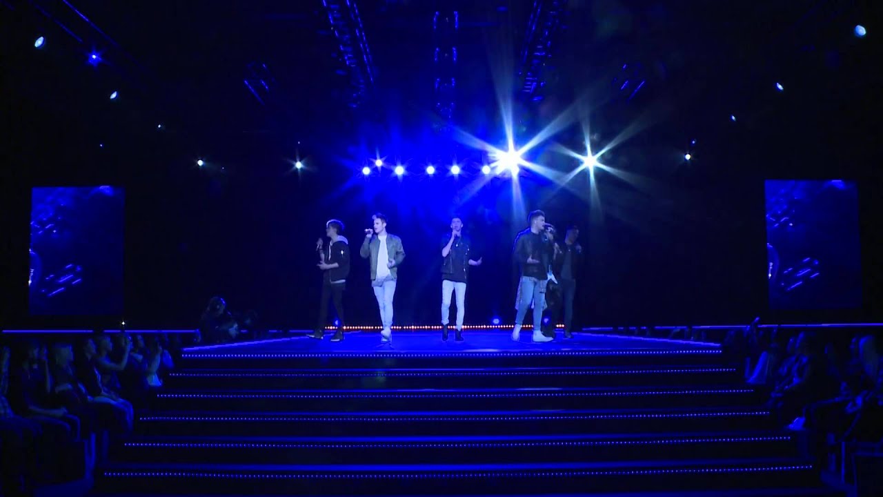 Stereo Kicks Fashion Theatre Performance Let it Be, Beatles - Clothes Show TV