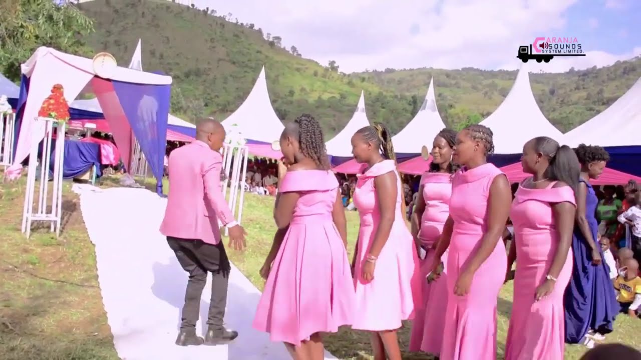 Crowd was amazed by Karanja's kids when they danced to the song 