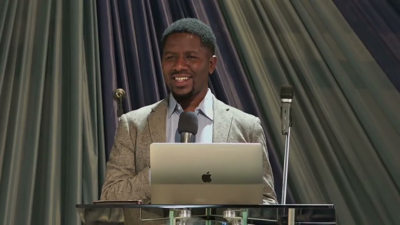 Baba na Madhabahu ya Nyumbani | Dr. Aaron Urio.