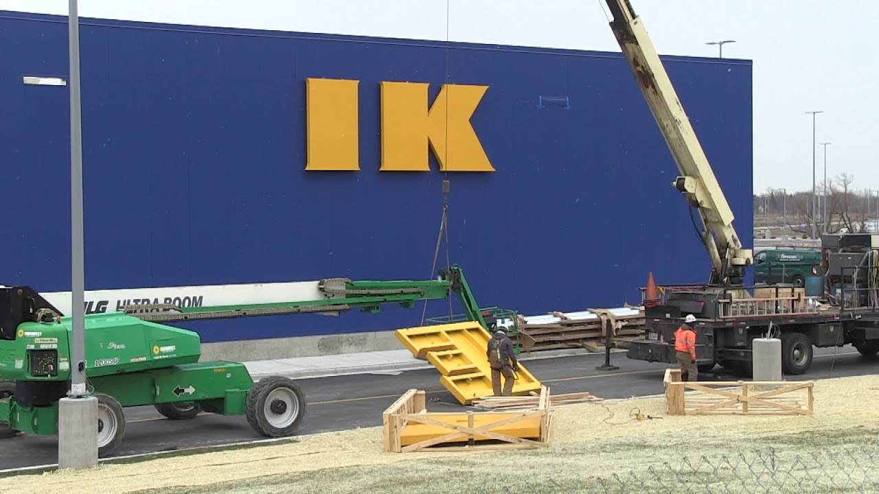 Time Lapse Video: Ikea letters are going up!