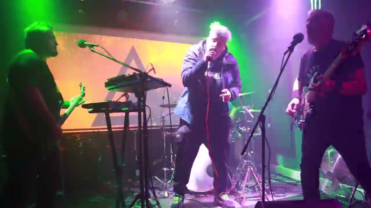 Air Lines feat. Mihai Andrei - Air Strike live @Encore Club (3)