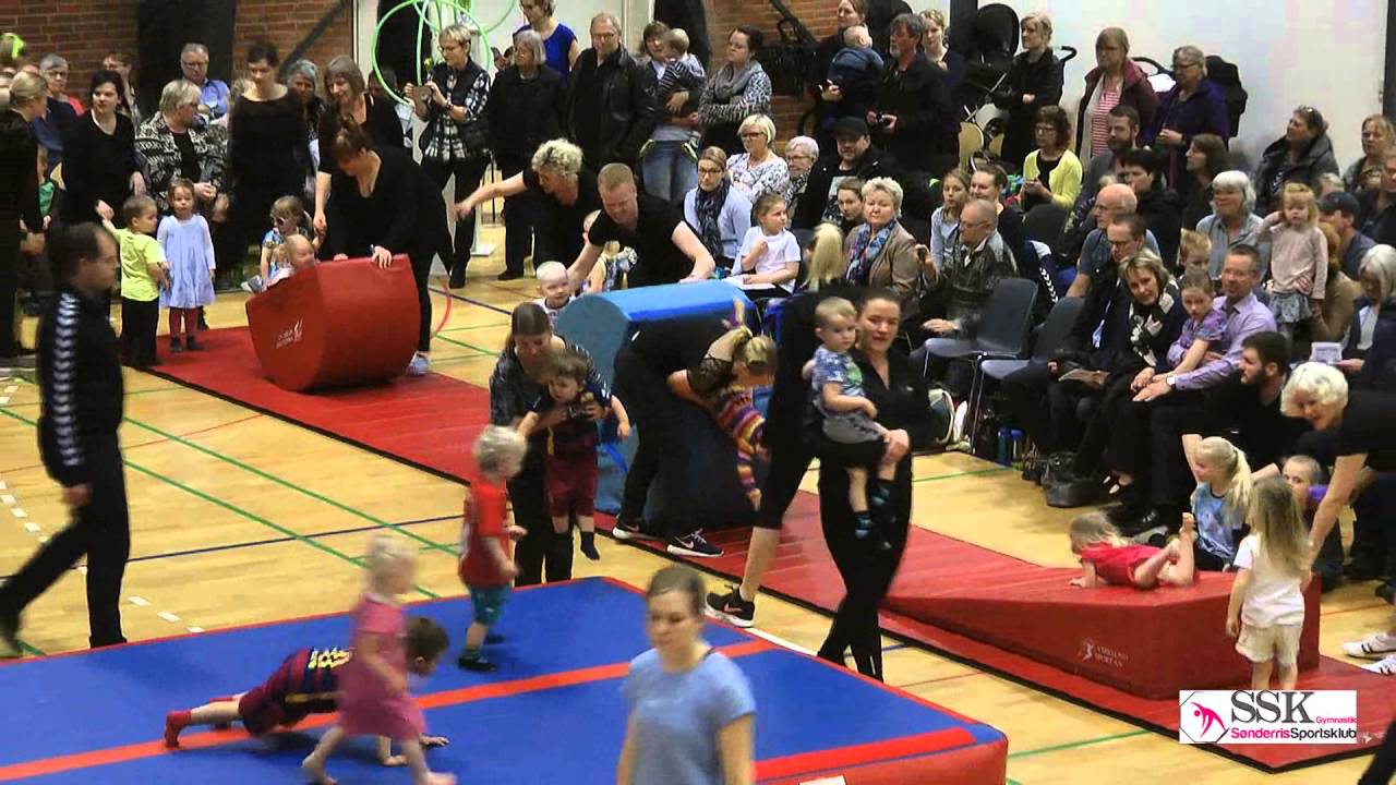 Gymnastikopvisning 2016 - Mor, far og barn
