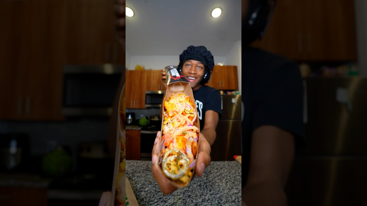 Trying NEW Subway Foot long Nachos 😳🫣