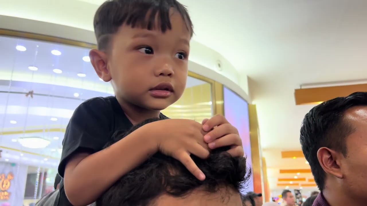 Cia dan Ano Main main dan Liat Barongsai