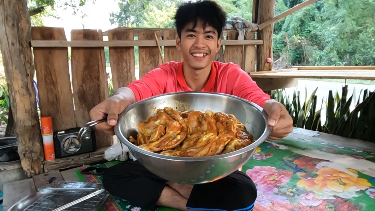 ไก่อบโอ่งสูตรมิสเตอร์นนท์ เมื่ออบสุกมาแล้วจะหน้ากินไหมน้อ.