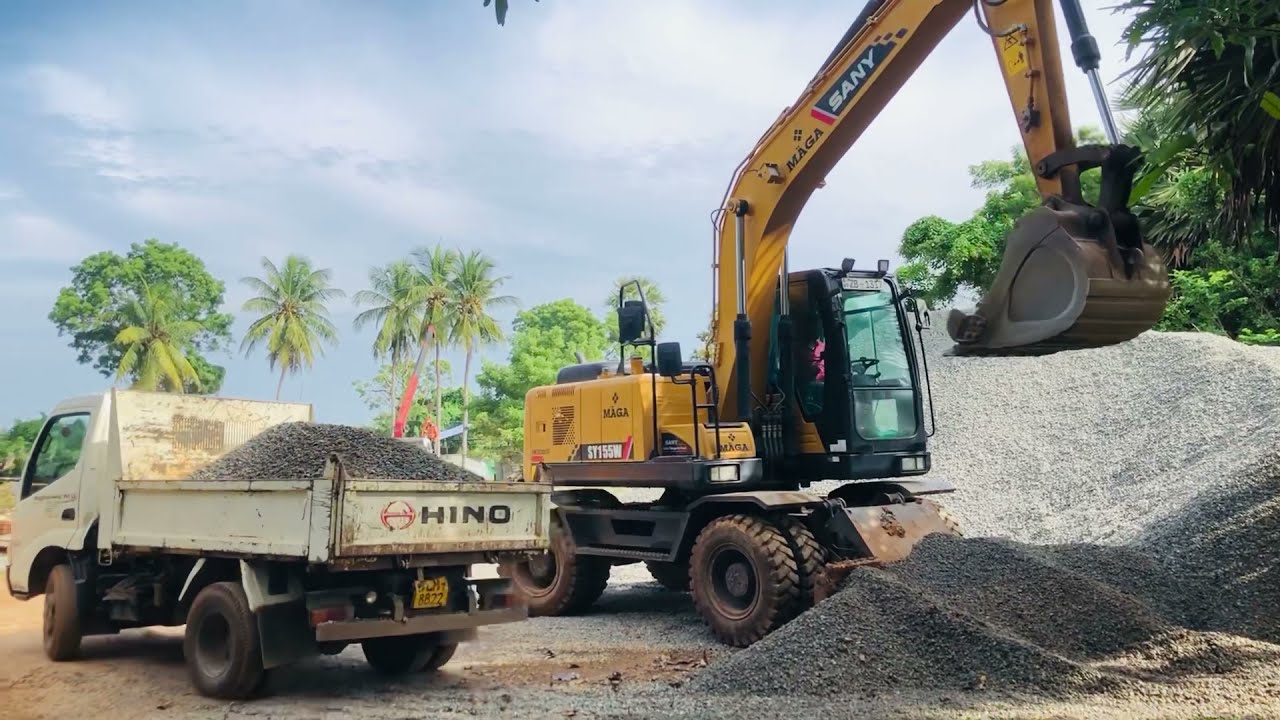 Sany Wheel Excavator Performing || Dump Truck Loading || Construction life