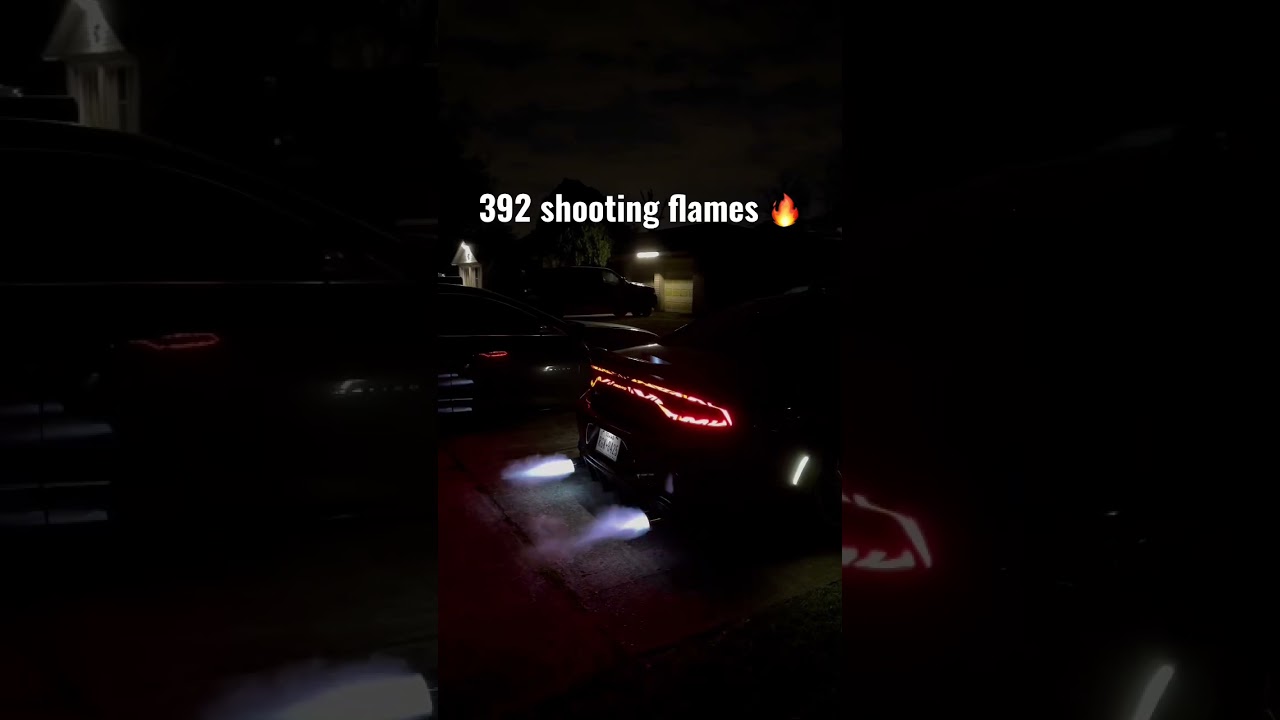 392 shooting flames 😮&zwj;💨🔥 #392 #bagged #dodge #mopar #srt #flame #flames