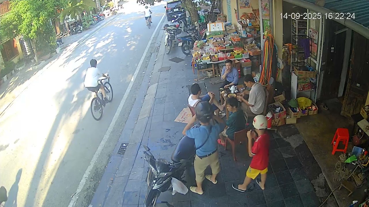 Nghe họ nói gì 
