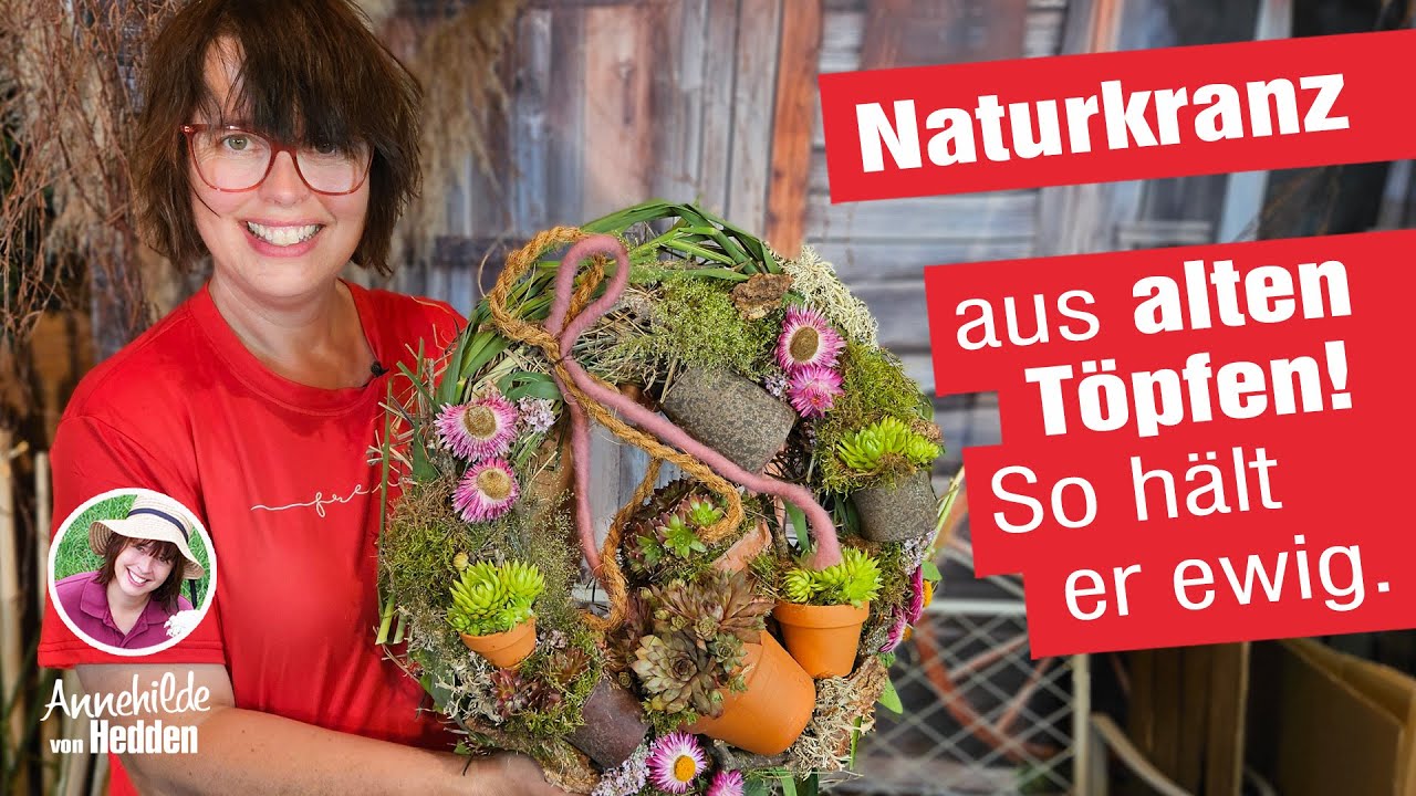 Schnelle Natur Sommerdeko - Dieser Türkranz aus alten Töpfen und Gräsern hält richtig lange.
