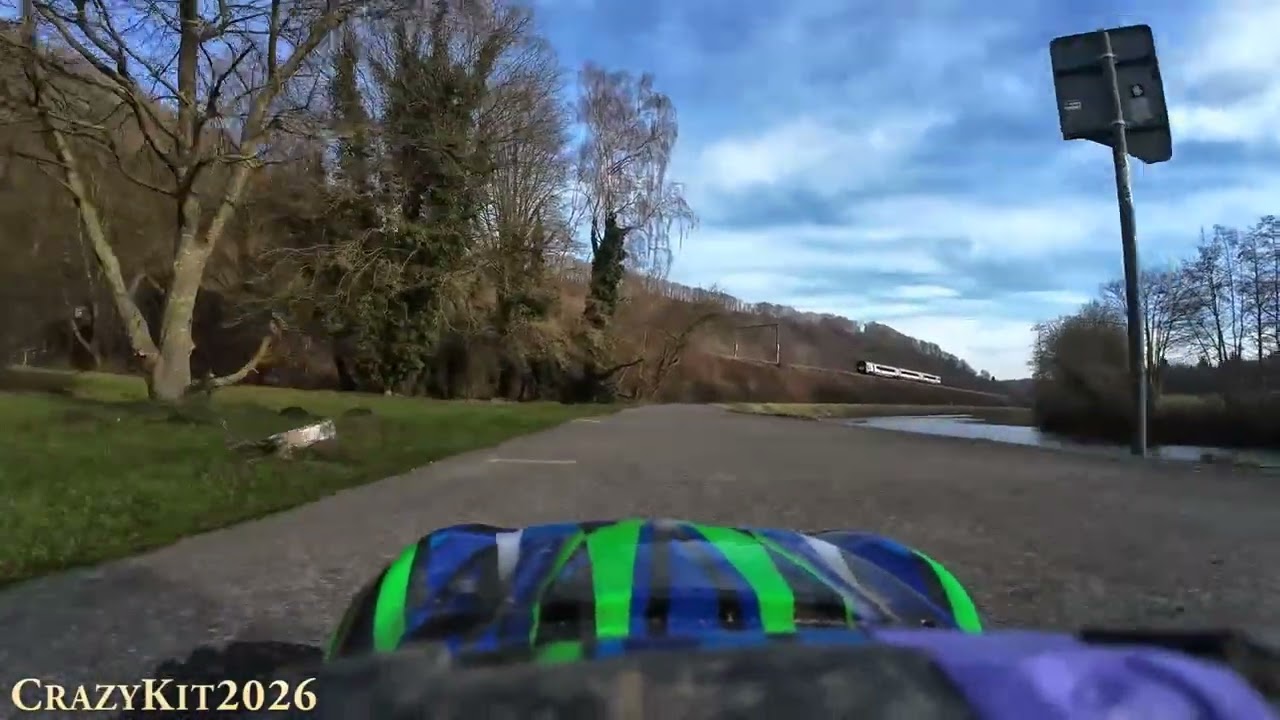 Traxxas Widemaxx v2 dashboard - Mon premier test 😆🚙👀