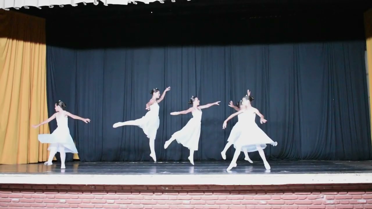 06   Vals de la luz . Muestra anual 2025 - Escuela de Danzas Susana Rizzotto. Sunchales.