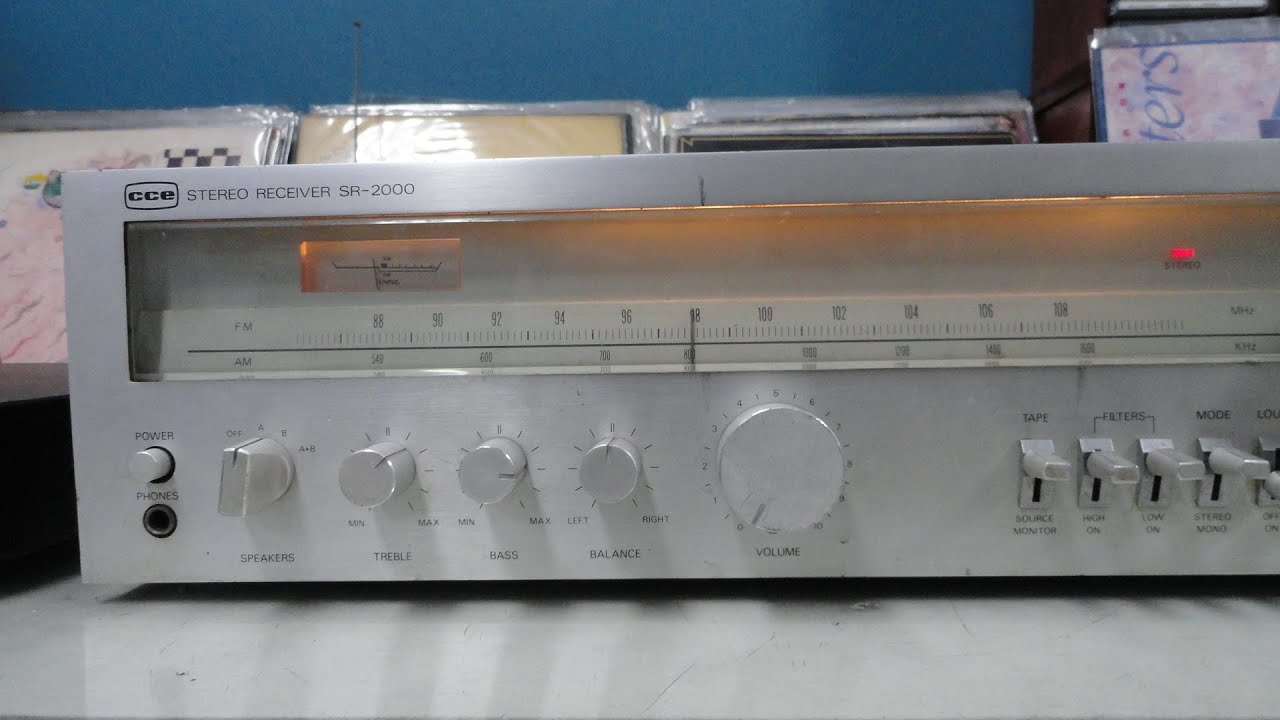 O Rei do Som - Receiver CCE SR-2000