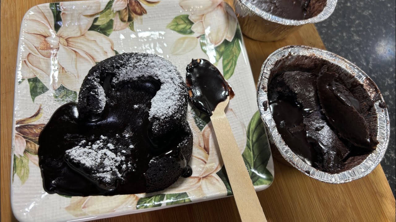 How To Make Eggless Choco Lava Cake without inserting Chocolate pieces |Cook With Geeta Sagar
