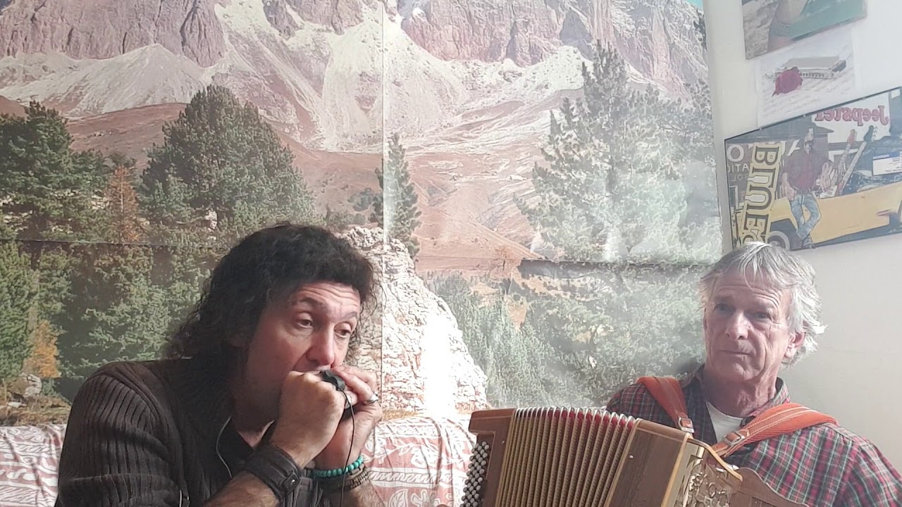 Fantasia medley di musica popolare con armonica a bocca (Gabriele Girardelli)e fisarmonica (Karl)