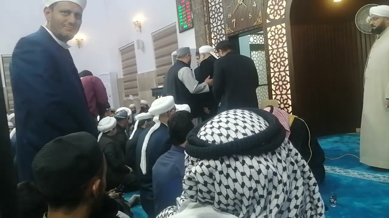 بداية مديح حضرة النبي صلى الله عليه وسلم مع الشيخ الدكتور عمار العبيدي 