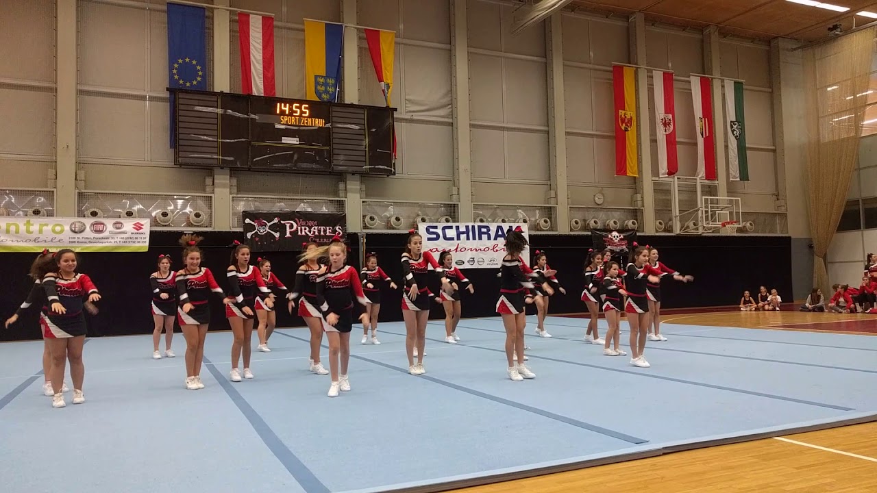 Vienna Pirates Cheerleading CCC2016 White Seastars