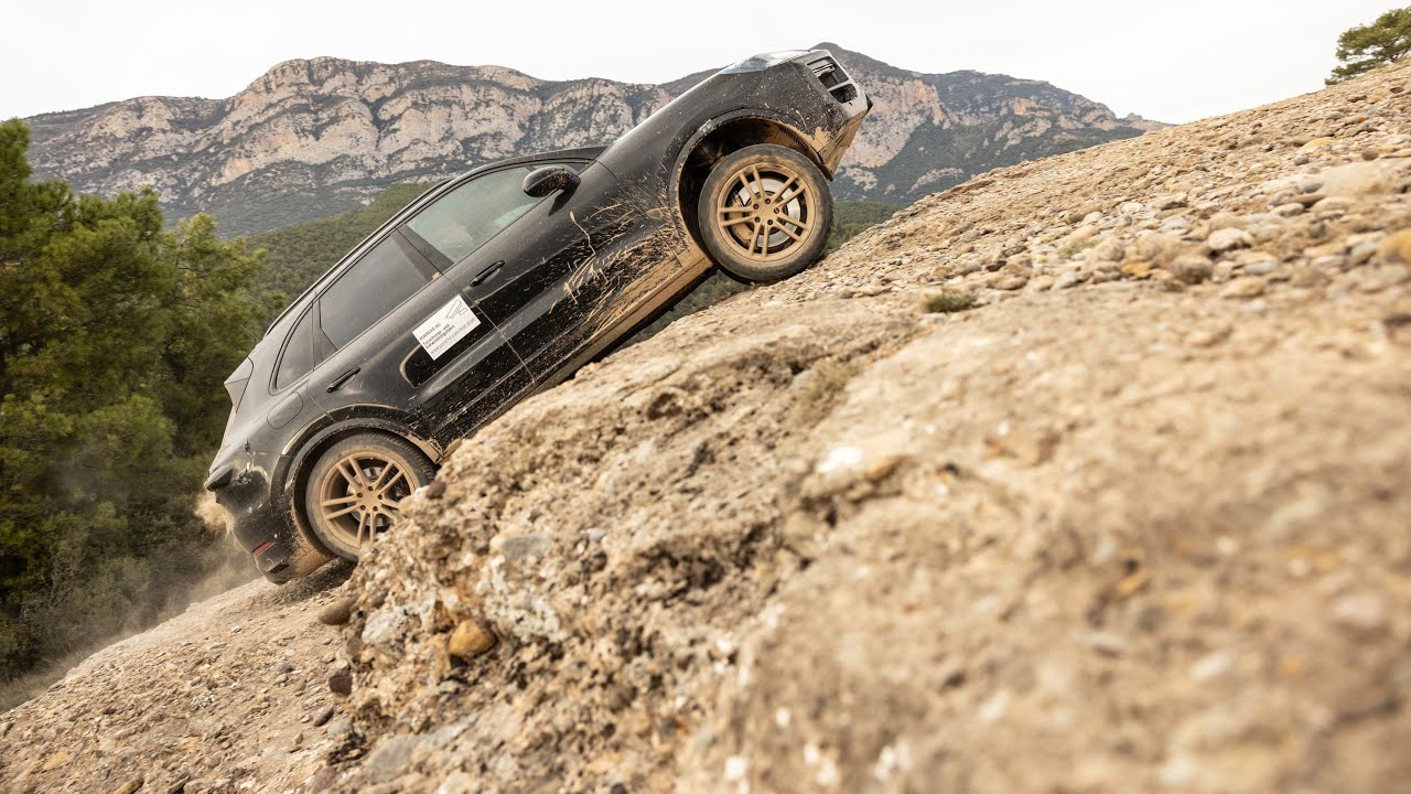 Erprobung des neuen Porsche Cayenne: auf der Zielgeraden
