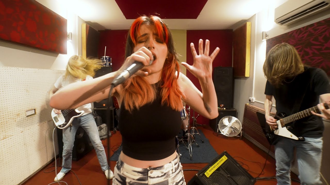 BE N!CE - ONE BAD APPLE (Live Session at Brixton Hill Studios)