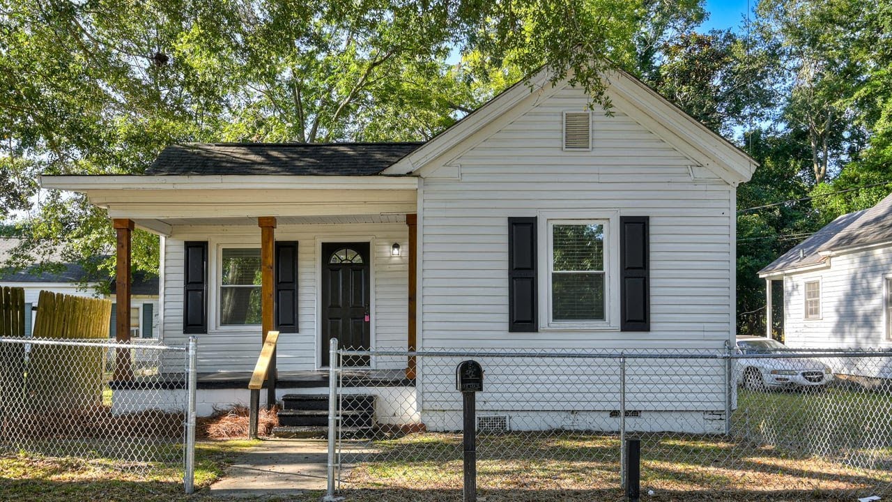 221 Edgefield Ave NE, Aiken, SC