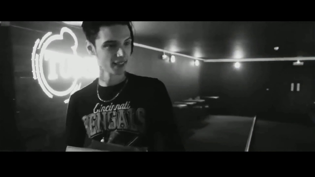 Andy Black - Broken Pieces ( music video )