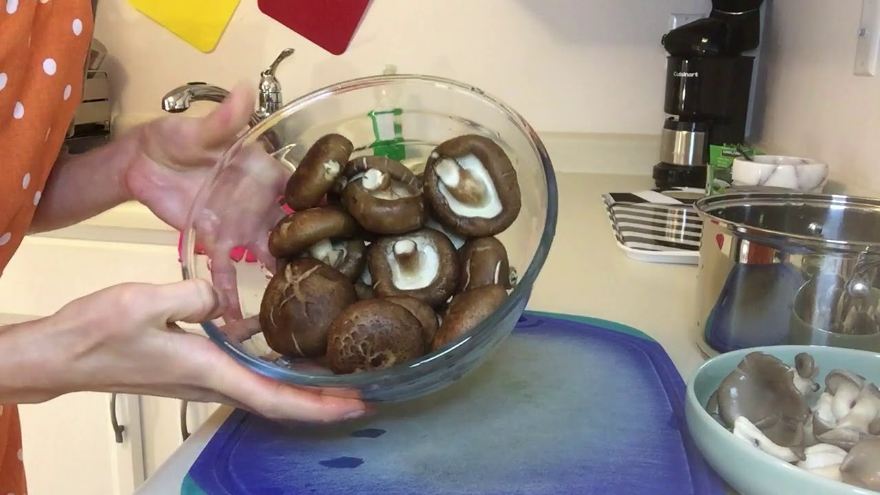 Shiitake Mushroom Ginger Soup w/Collagen Bone Broth | Antioxidant Anti-Aging Recipe