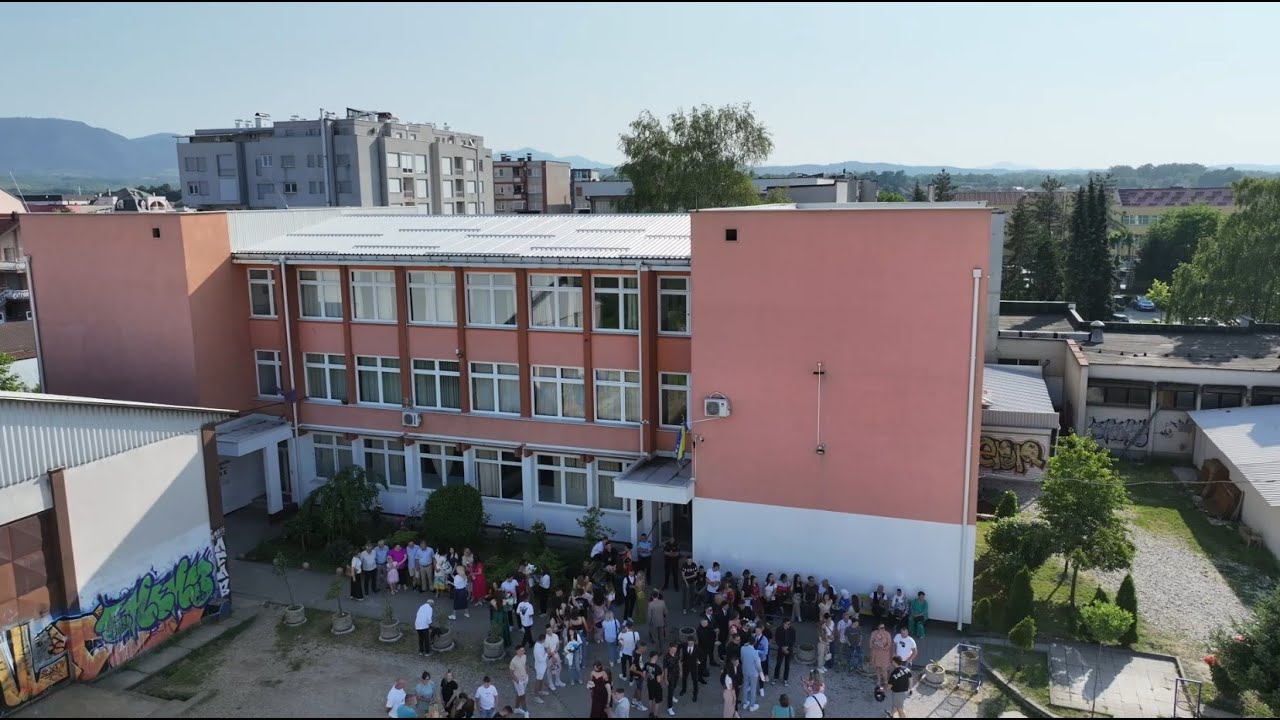 Svečani defile maturanata JU Gimnazija Živinice 13.06.2025.