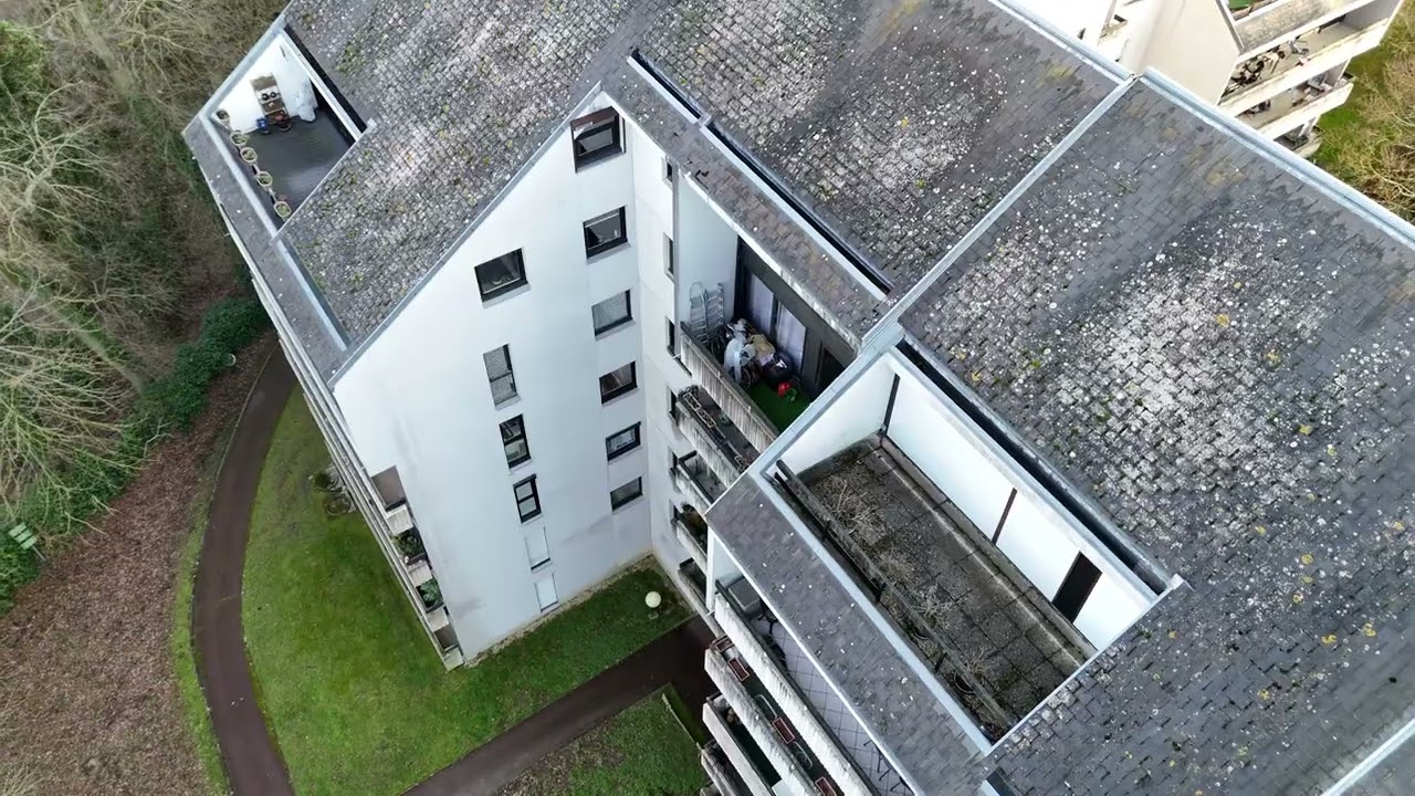 Inspection par drone de l’état des toitures et façades.
