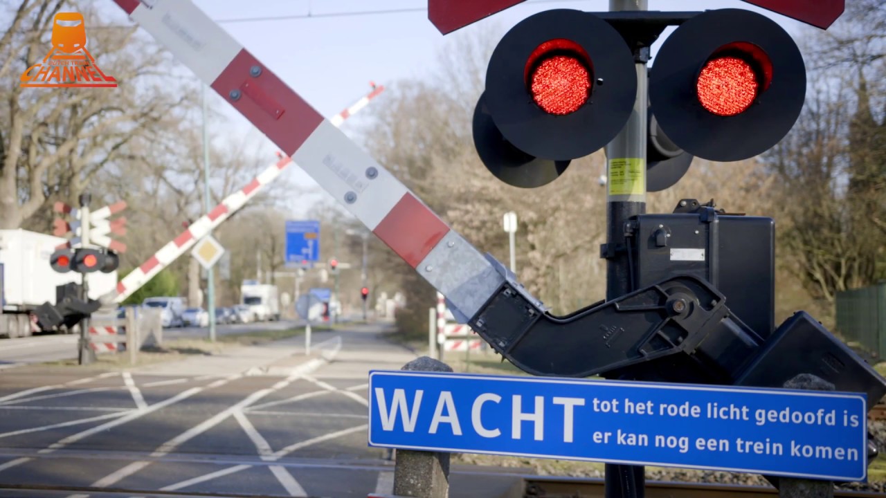 DUTCH RAILROAD CROSSING - Maarsbergen - Woudenbergseweg