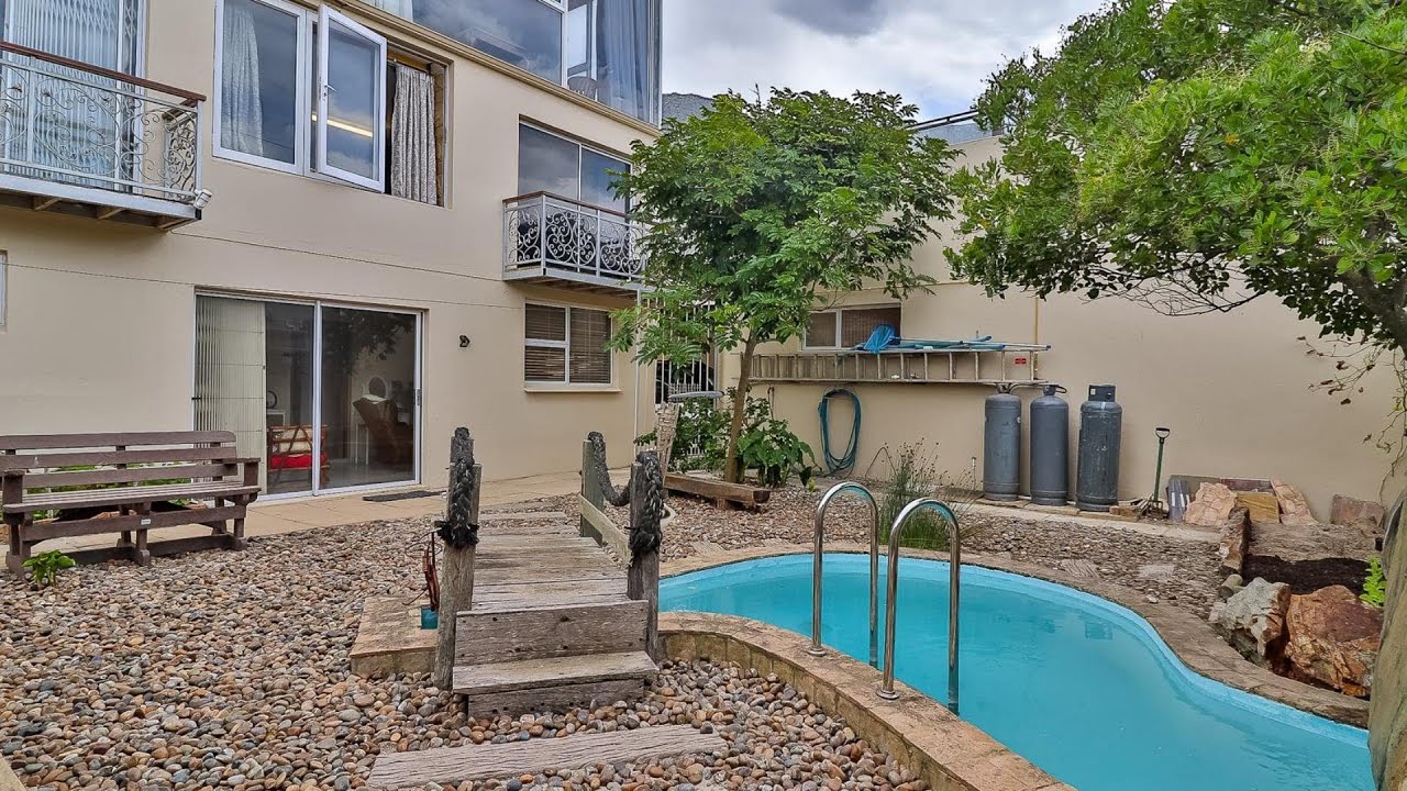 5 Bedroom Home For Sale | Bettys Bay
