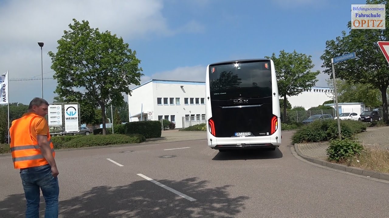 Rückwärtsfahren um die Ecke   Klasse D