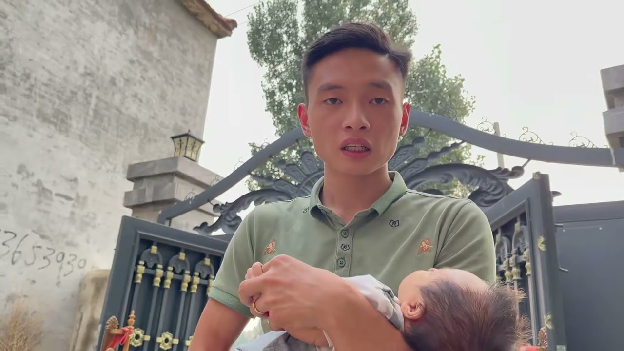 婆婆和老公不知道听村里人说了什么，回到家就对媳妇一顿训斥。媳妇：我只是穿了条短裤…… #婚后 #方言 #原创