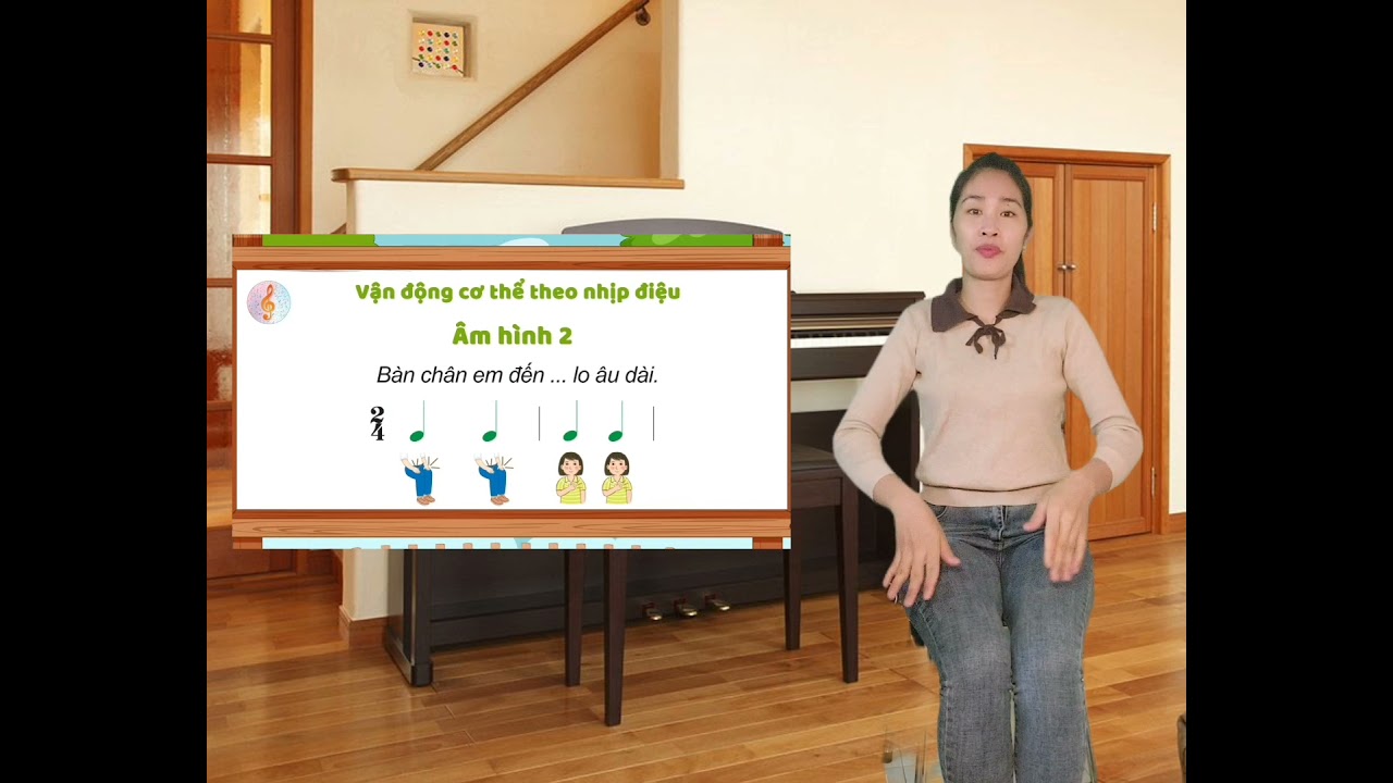 Vận động cơ thể theo nhịp điệu bài hát : Đời sống không già vì có chúng em.